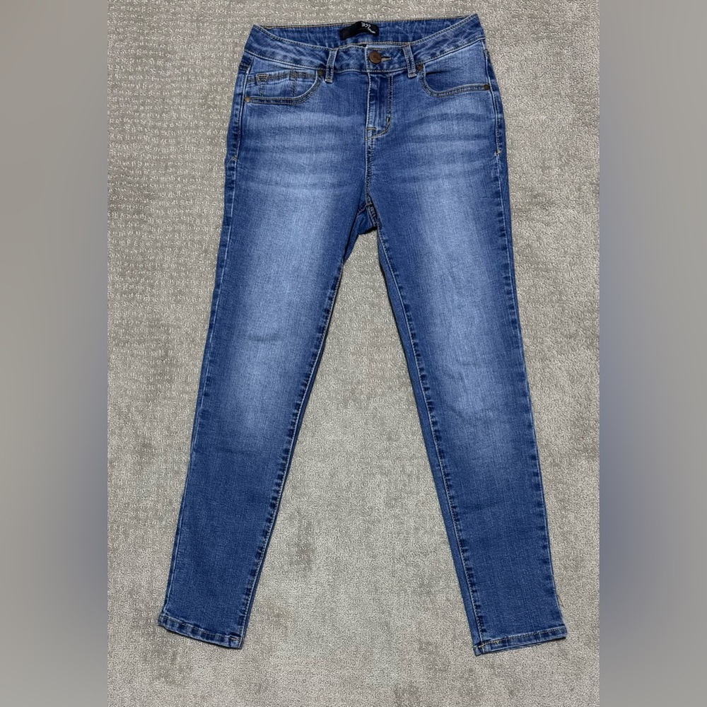 1822 Denim Women's Skinny Jeans in medium blue size 4